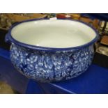 GOOD QUALITY BLUE AND WHITE TWO HANDLED OVAL FOOT BATH