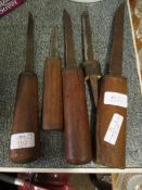 FIVE VINTAGE CHISELS WITH WOODEN HANDLES