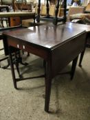 GEORGIAN MAHOGANY PEMBROKE TABLE WITH TWO DROP LEAVES SUPPORTED BY AN X-STRETCHER