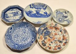 Group of Japanese and Chinese porcelain^ late 18th/early 19th century^ including a Chinese Imari