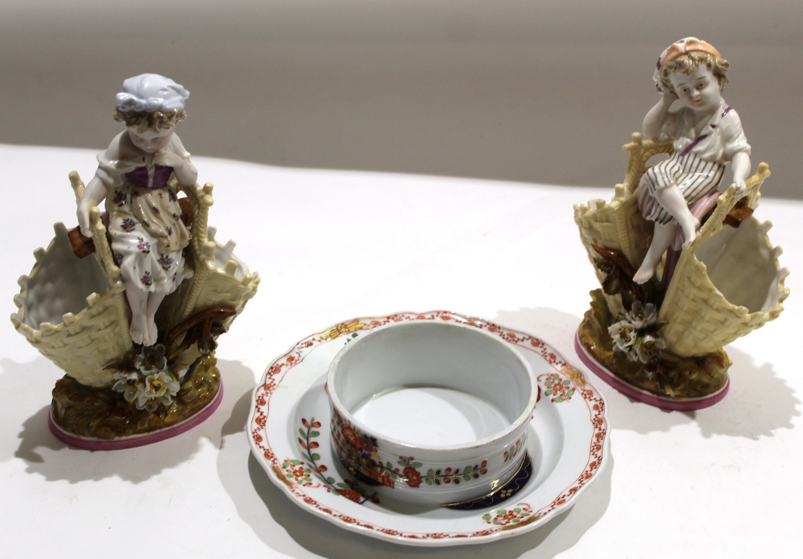 Meissen dish with a Kakiemon design^ together with two 19th century Berlin porcelain spill holders - Image 2 of 3