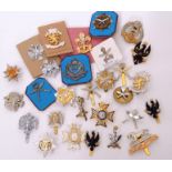 Mixed Lot: modern Queen Elizabeth II military cap badges