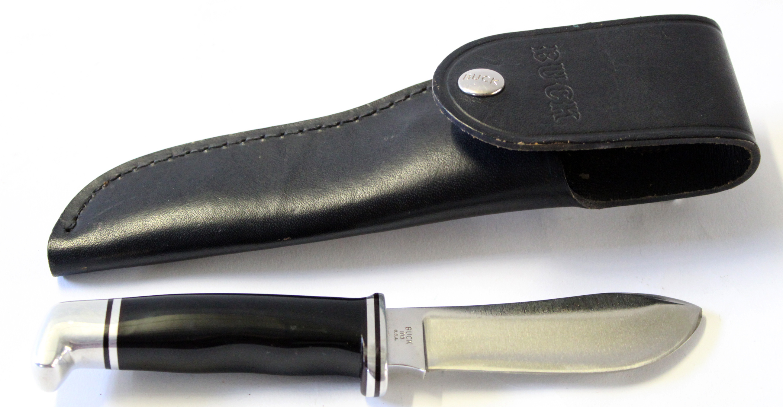 Buck (USA) skinning knife, blade length approx 10cm, complete with sheath, made of bronze - Image 4 of 4