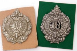 Pair of silver plated Argyll & Sutherland Highlander Glengarry badges (2)