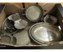 BOX CONTAINING SILVER PLATED WARES, ENTR E DISHES ETC