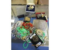 BOX CONTAINING MIXED COSTUME JEWELLERY