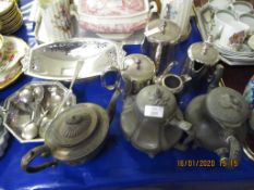 MIXED LOT OF SILVER PLATED TEA POTS, BASKETS, PEWTER TEA POTS ETC