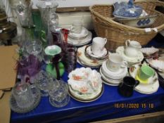 GROUP CONTAINING MIXED GLASS WARES, PAIR OF MOULDED GLASS VASES, DECANTERS, HANDKERCHIEF BOWLS,