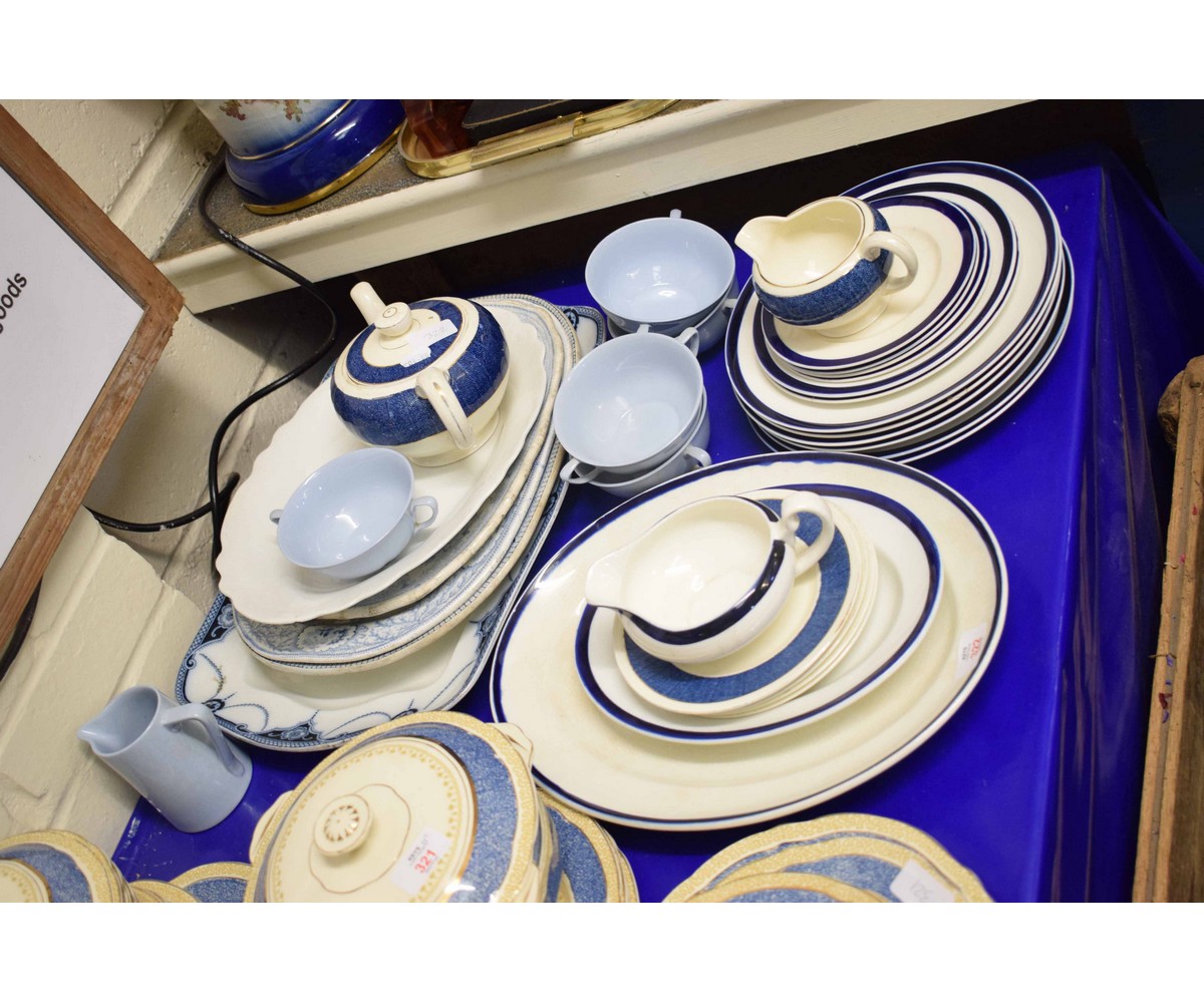 QUANTITY OF MIXED BLUE AND WHITE WARES TO INCLUDE BLUE RIMMED PLATES, PRINTED WARES ETC