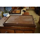 OAK FRAMED FOLDING TRAY TOP TABLE WITH TWO PULL OUT LEGS