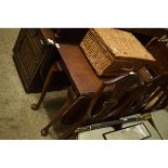 MID-20TH CENTURY MAHOGANY DROP LEAF TABLE RAISED ON FOUR PAD FEET