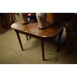 19TH CENTURY MAHOGANY SIDE TABLE ON FOUR TAPERING SQUARE LEGS