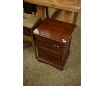 REPRODUCTION MAHOGANY THREE DRAWER BEDSIDE CHEST