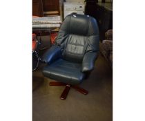 GREEN LEATHER LAZYBOY TYPE ARMCHAIR