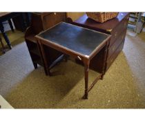 EDWARDIAN MAHOGANY SIDE TABLE ON FOUR RING TURNED LEGS