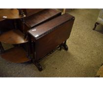 MAHOGANY SUTHERLAND TABLE WITH TURNED SUPPORTS AND DROP LEAVES