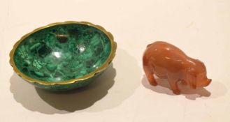 Green quartz dish and quartz model of a piglet (2)