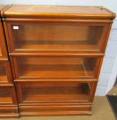 Oak Globe Wernicke (not marked) sectional bookcase of three sections, plain glazed fronts, 87cm