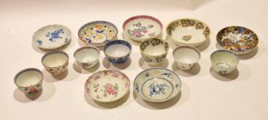 Quantity of 18th/19th century English porcelain and pottery comprising tea bowls and saucers with