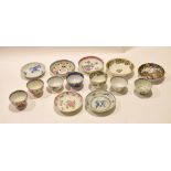 Quantity of 18th/19th century English porcelain and pottery comprising tea bowls and saucers with