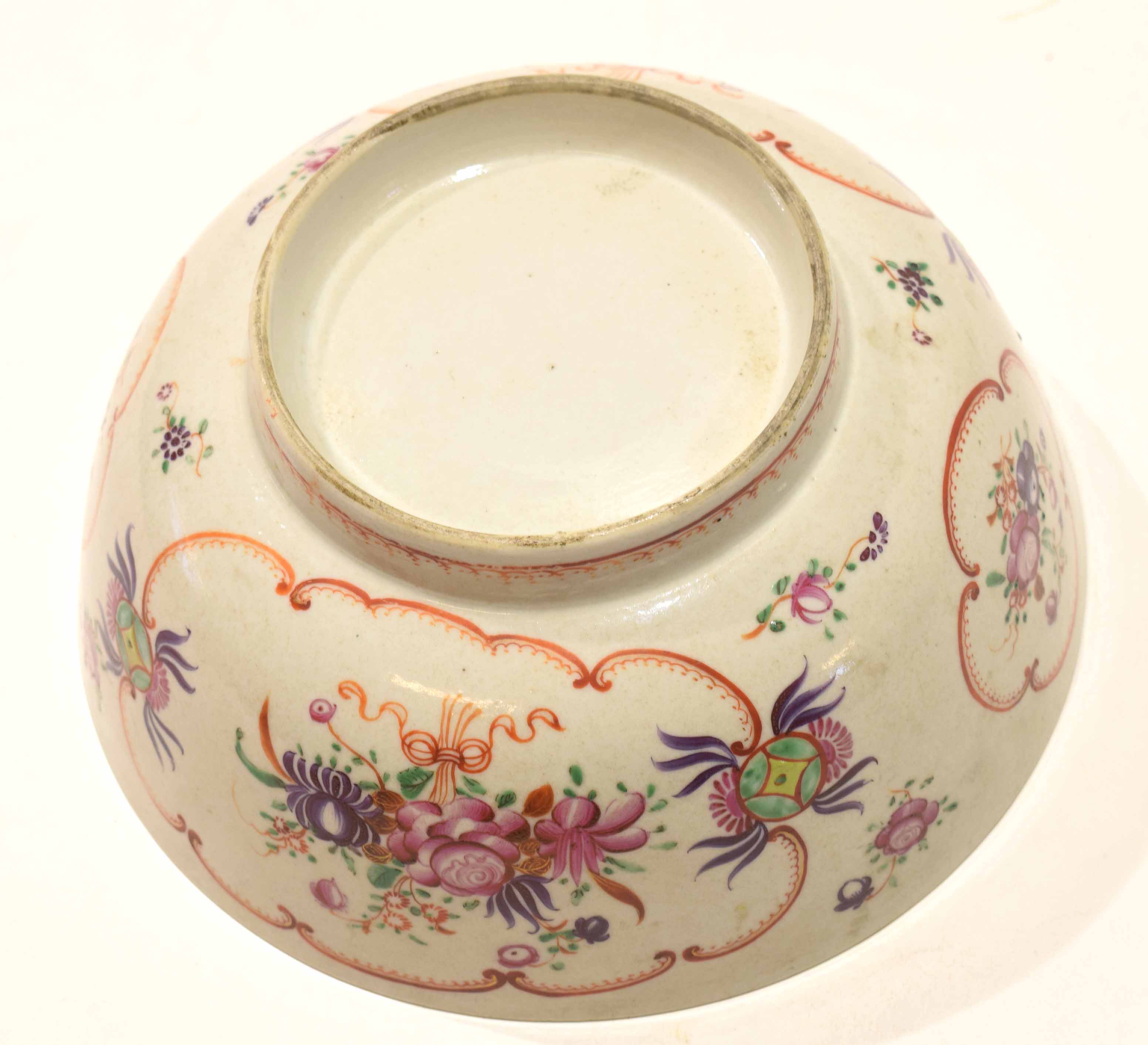Late 18th century Chinese porcelain punch bowl, decorated in polychrome flowers to the exterior - Image 3 of 3