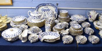 Extensive quantity of Spode blue Colonel wares including 12 large dinner plates, side plates,