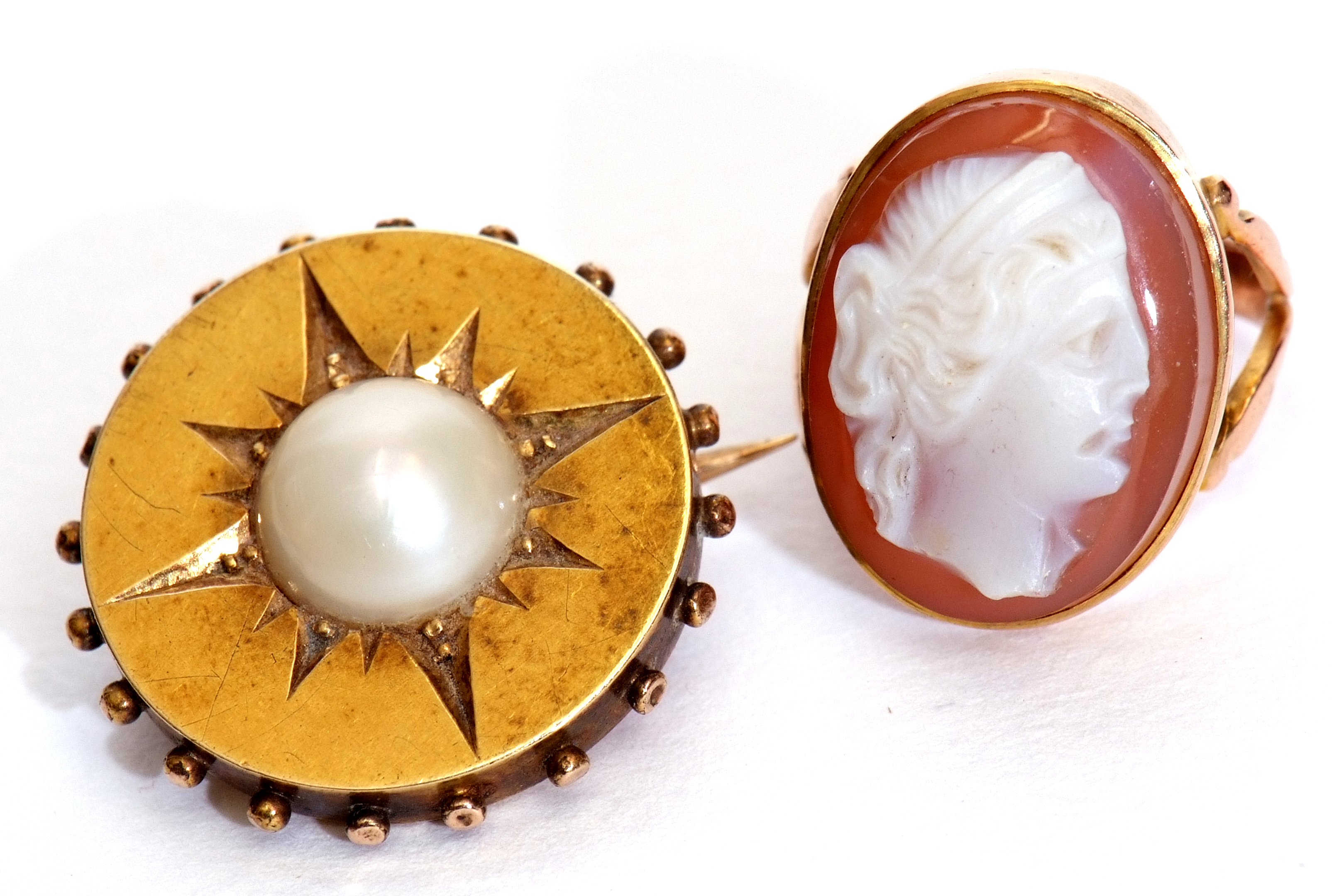 Mixed Lot: antique circular brooch centring a large split cultured pearl in a star engraved setting,