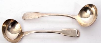 Pair of George III sauce ladles in Fiddle pattern with oval bowls, London 1810 by Eley, Fearn &