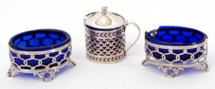 Mixed Lot: probably American white metal drum mustard with pierced decoration, hinged lid, blue