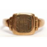 9ct gold gent's signet ring, the square panel with partially erased monogram, hallmarked Chester