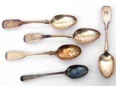 Group of four Victorian tea spoons in Fiddle pattern, including three Exeter examples and an Old