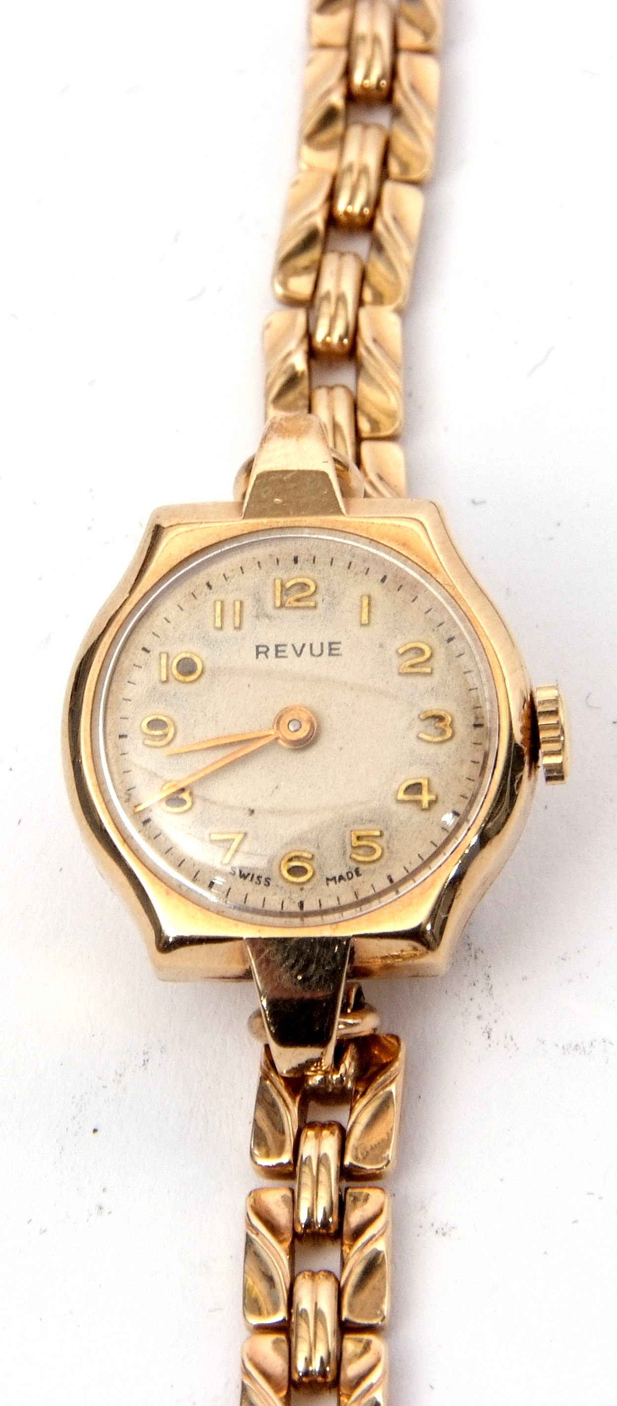 Ladies 9ct gold cased Revue wrist watch with gold hands to a cream coloured dial with raised gold - Image 4 of 4