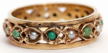 9ct gold turquoise and seed pearl ring, a continuous open work alternate band individually set in