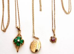 Mixed Lot: 9ct gold diamond and ruby cluster pendant suspended on a 9ct stamped trace chain, a 9ct