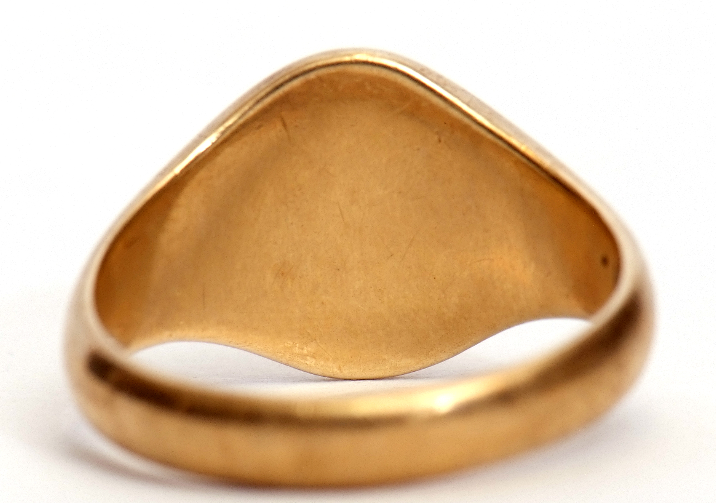 9ct gold gent's signet ring a plain polished oval shaped panel and shoulders, hallmarked - Image 3 of 6