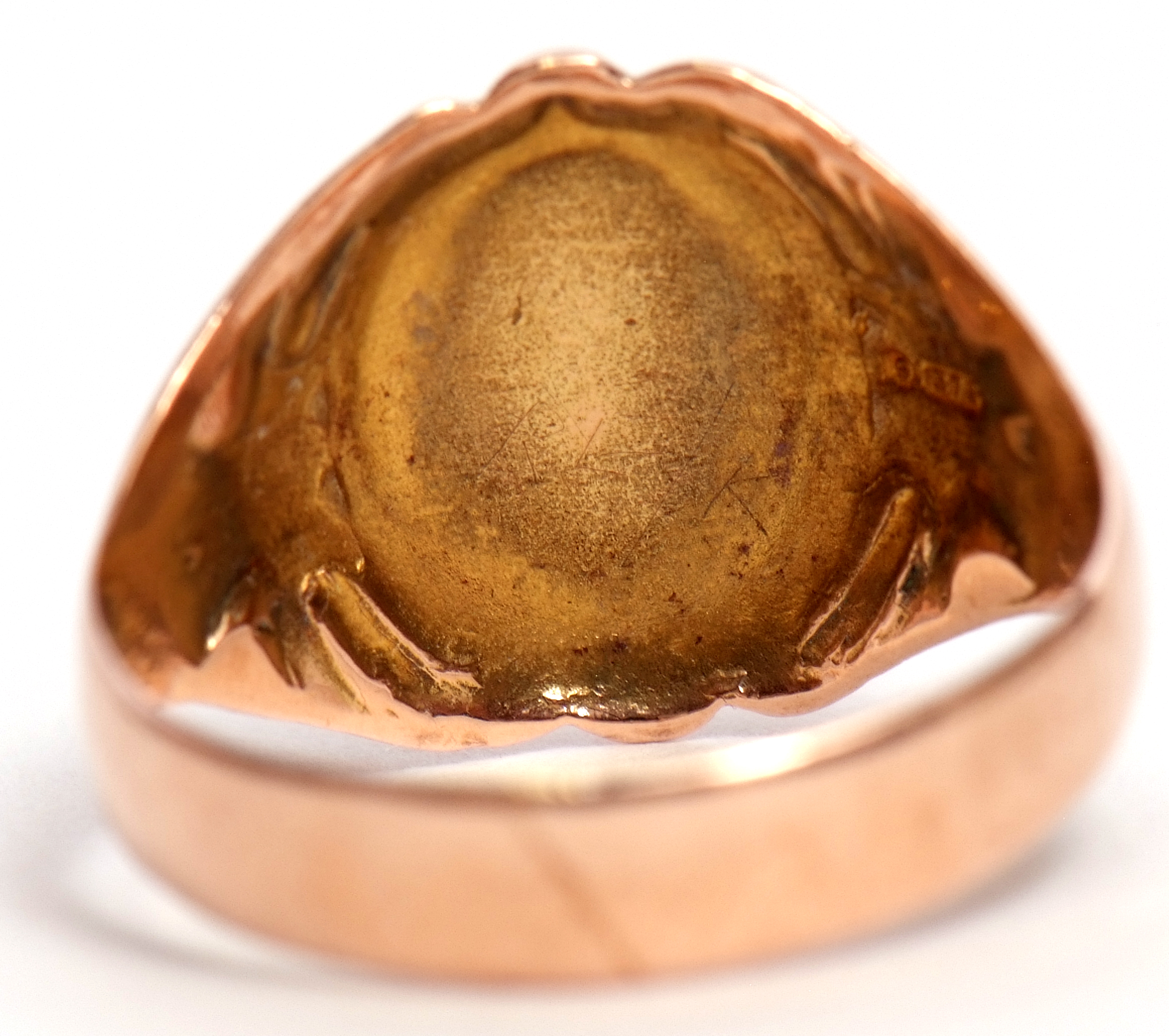 Early 20th century 9ct gold signet ring, the plain oval panel raised between carved shoulders, - Image 3 of 6