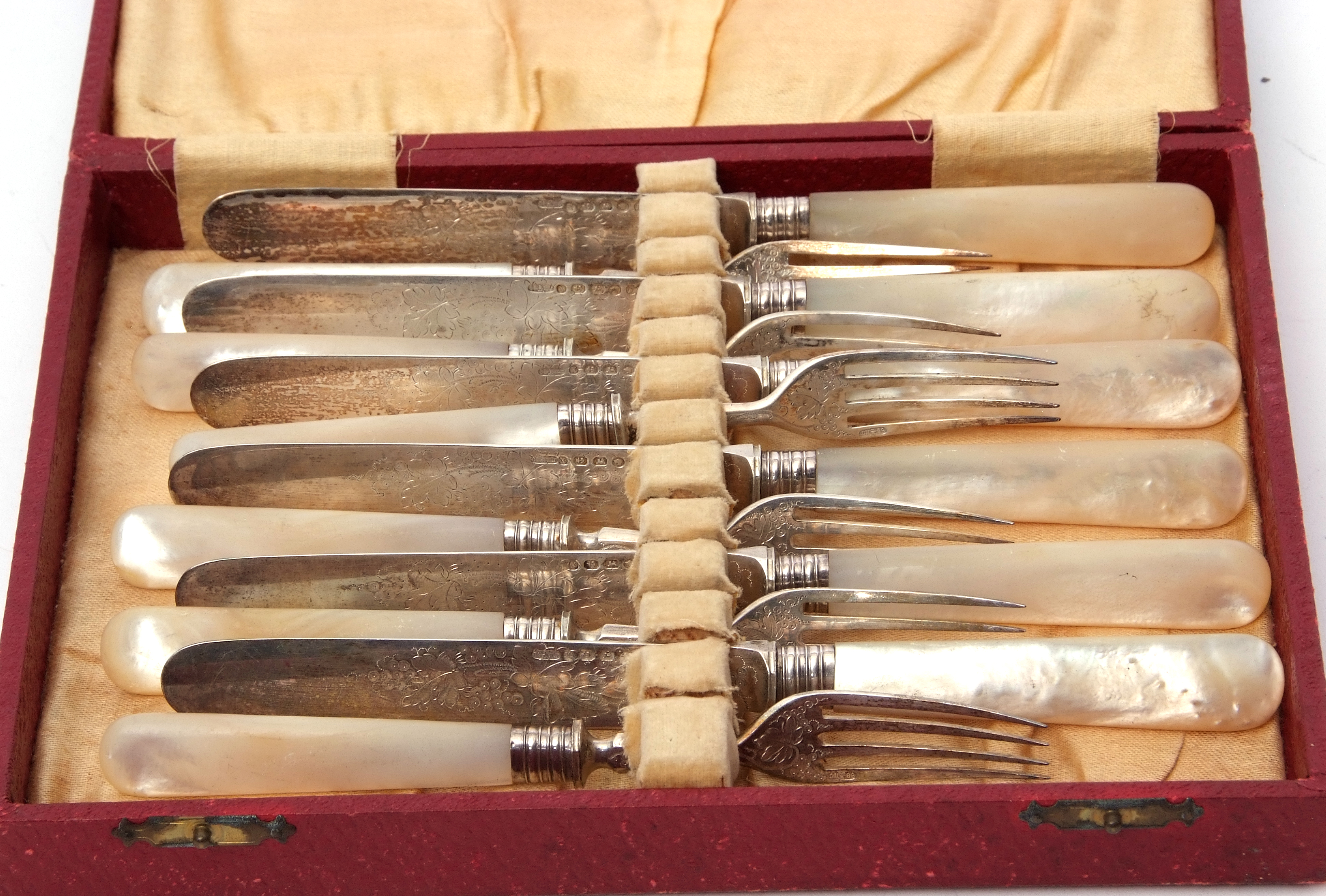 Cased Victorian silver and mother of pearl handled dessert set, Birmingham 1872, six knives and - Image 2 of 3