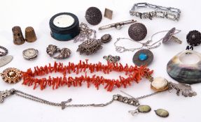 Mixed Lot: stag coral necklace, hardstone cameo, small quantity of white metal jewellery, thimbles