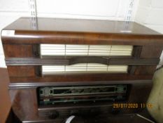 VINTAGE WALNUT REGENTONE RADIO