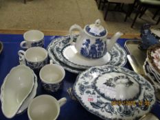 MIXED LOT OF BLUE AND WHITE PRINTED DINNER WARES ETC