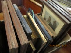 BOX CONTAINING MIXED MODERN PRINTS, PICTURE FRAMES ETC