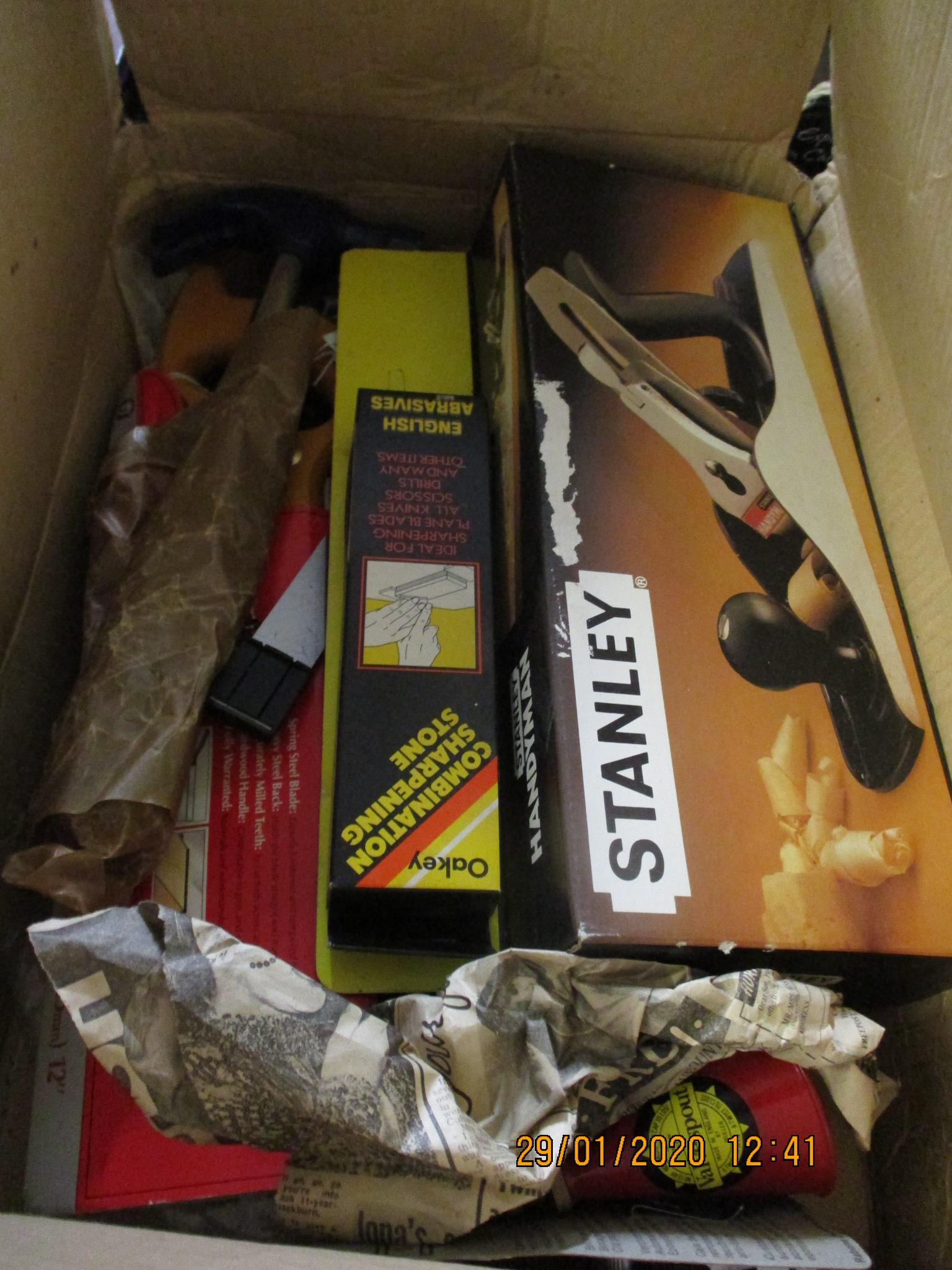 BOX CONTAINING MIXED BOXED AS NEW STANLEY PLANE, HAMMER, SAWS, ETC