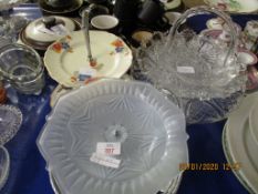 MIXED LOT OF CAKE STANDS, GLASS CAKE STANDS, BASKET ETC