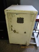 TIDMARSH, HARVEY & CO VINTAGE SAFE (NO KEY)