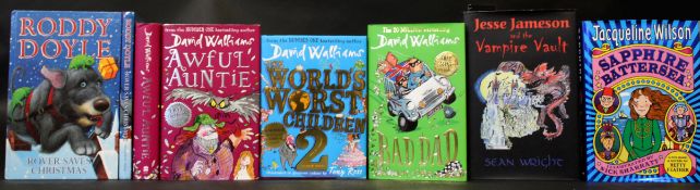 One small box: DAVID WALLIAMS: 4 titles + 4 other modern children's titles