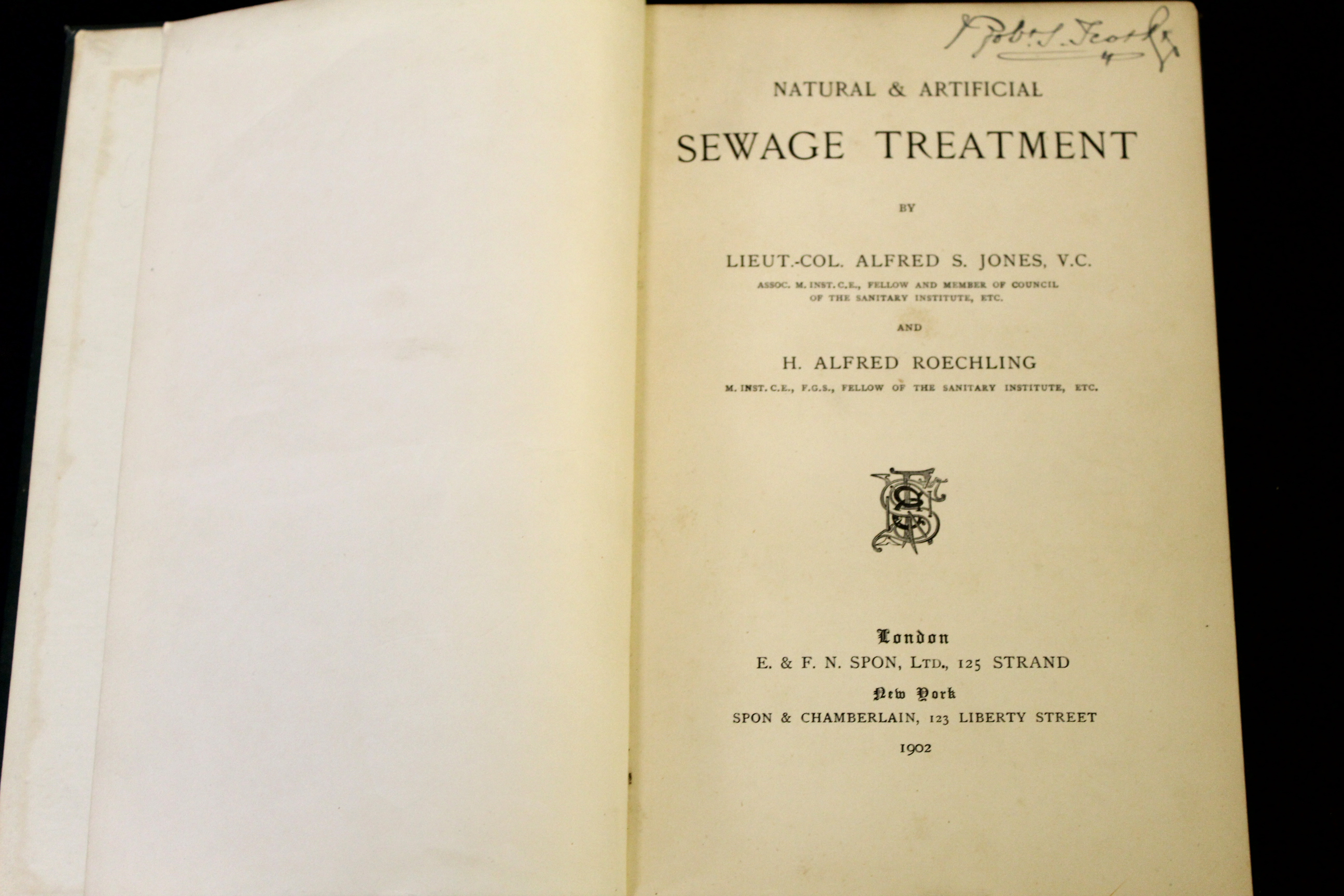 ALFRED S JONES & H ALFRED ROECHLING: NATURAL AND ARTIFICIAL SEWAGE TREATMENT, London and New York,