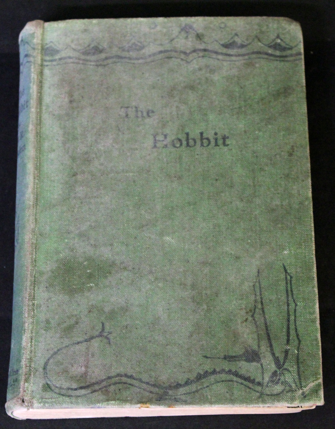 JOHN RONALD REUEL TOLKIEN: THE HOBBIT, London, George Allen & Unwin, 1946, reprint, coloured - Image 2 of 2