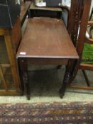 19TH CENTURY MAHOGANY DROP LEAF TABLE ON REEDED LEGS