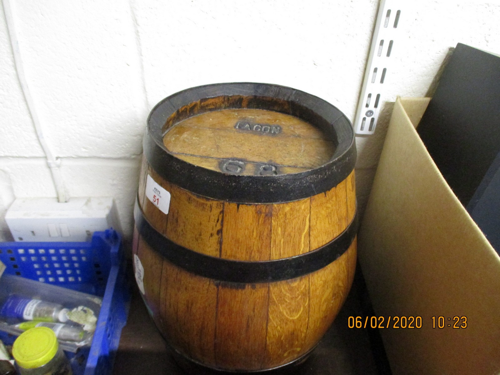 LIQUOR BARREL