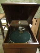 OAK FRAMED APOLLO GRAMOPHONE CABINET